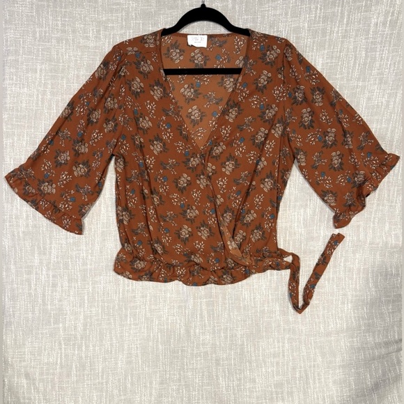 Sienna Sky Burnt Orange Ruffle
Faux Wrap Blouse 3/4 Sleeves Side Tie Size Large - Picture 1 of 8